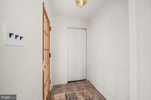 220 BAINBRIDGE ST, Philadelphia, PA 19147