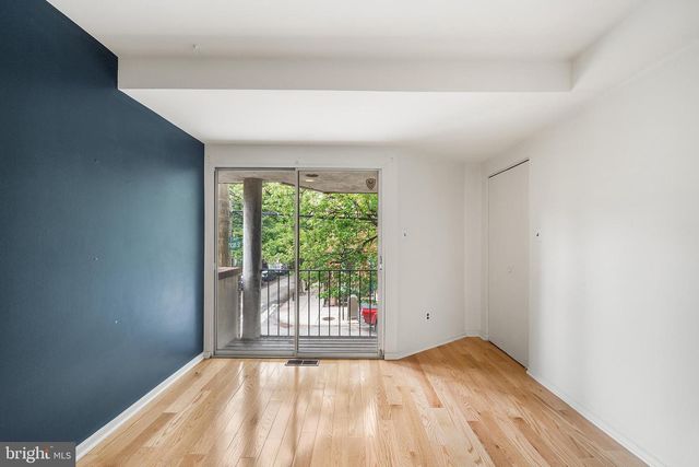 220 BAINBRIDGE ST, Philadelphia, PA 19147