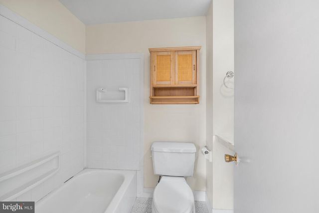 220 BAINBRIDGE ST, Philadelphia, PA 19147