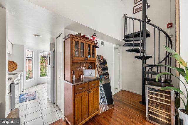 220 BAINBRIDGE ST, Philadelphia, PA 19147