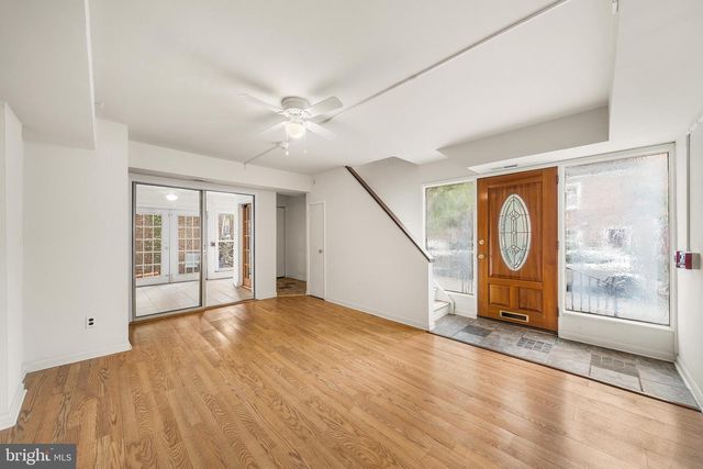 220 BAINBRIDGE ST, Philadelphia, PA 19147
