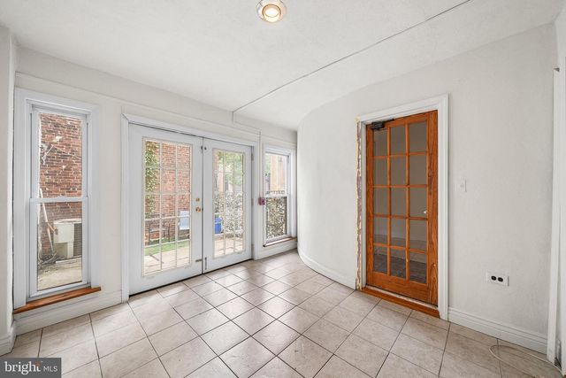 220 BAINBRIDGE ST, Philadelphia, PA 19147