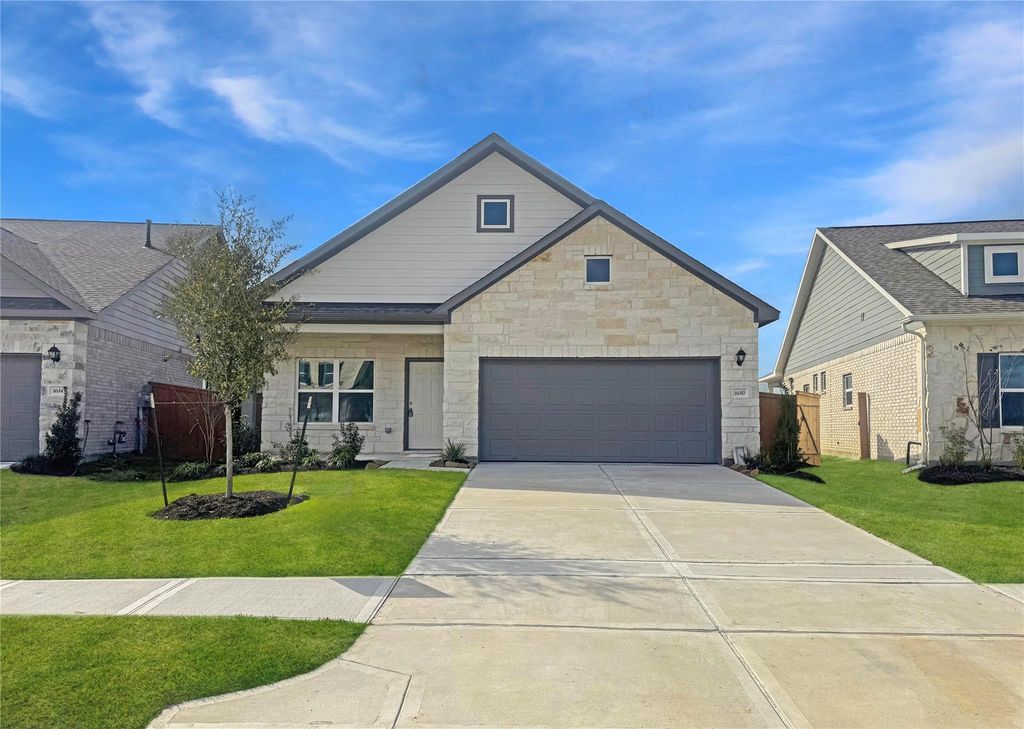 1610 River Scene Trail, Dayton, TX 77535
