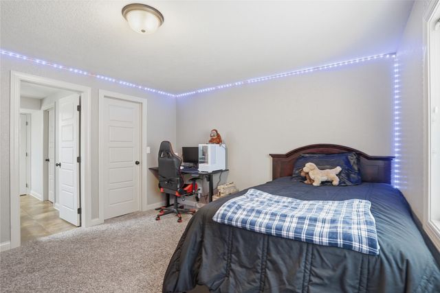 1430 Sugar Creek Circle, Waukee, IA 50263
