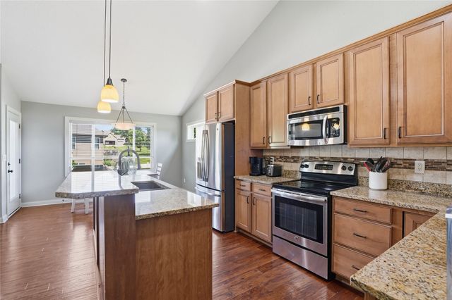 1430 Sugar Creek Circle, Waukee, IA 50263
