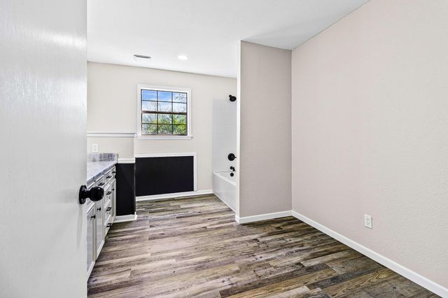 407 Quincy Avenue, Alto, TX 75925