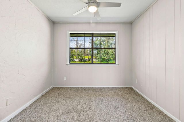 407 Quincy Avenue, Alto, TX 75925