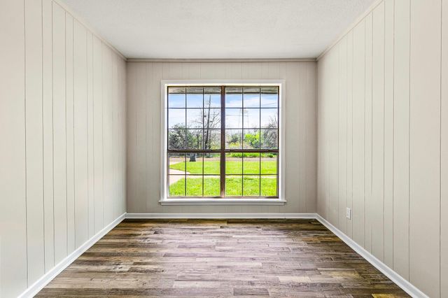 407 Quincy Avenue, Alto, TX 75925