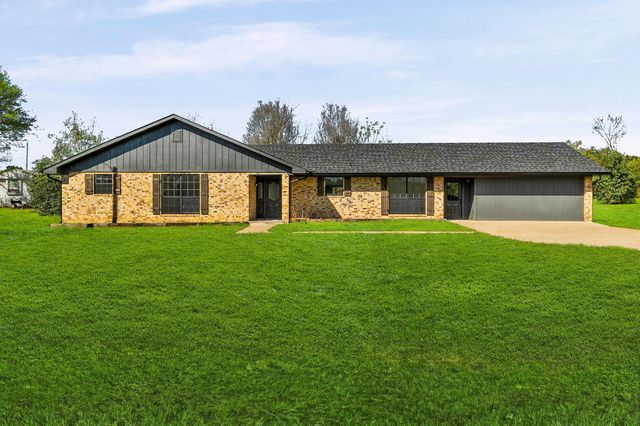 407 Quincy Avenue, Alto, TX 75925