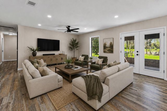 407 Quincy Avenue, Alto, TX 75925