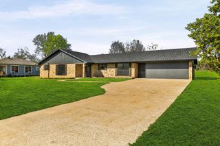 407 Quincy Avenue, Alto, TX 75925