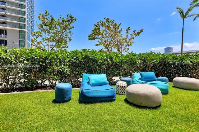 650 NE 32nd St 2406, Miami, FL 33137