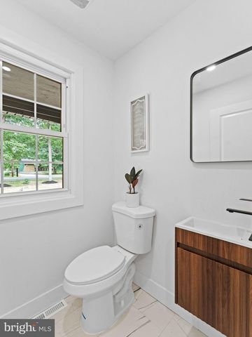 223 DOGWOOD AVE, Egg Harbor Township, NJ 08234