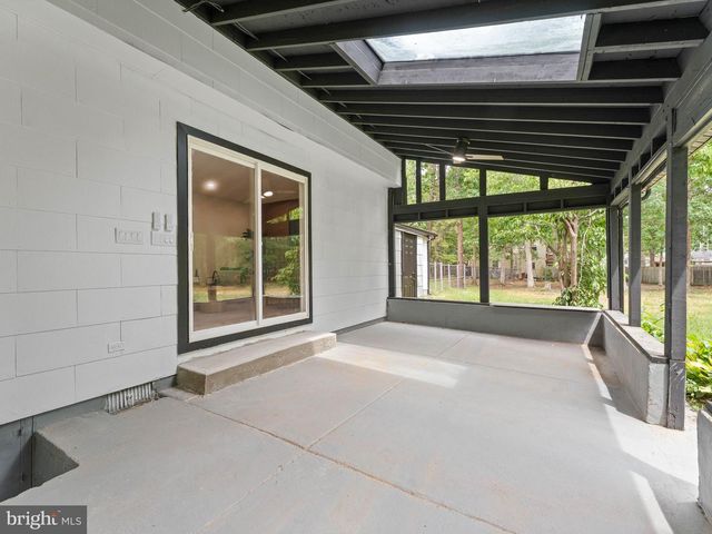 223 DOGWOOD AVE, Egg Harbor Township, NJ 08234