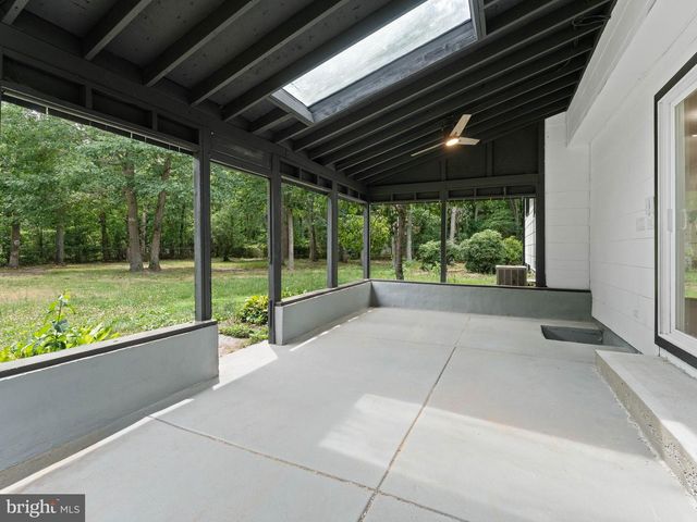 223 DOGWOOD AVE, Egg Harbor Township, NJ 08234