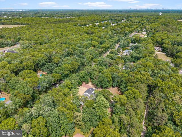 223 DOGWOOD AVE, Egg Harbor Township, NJ 08234