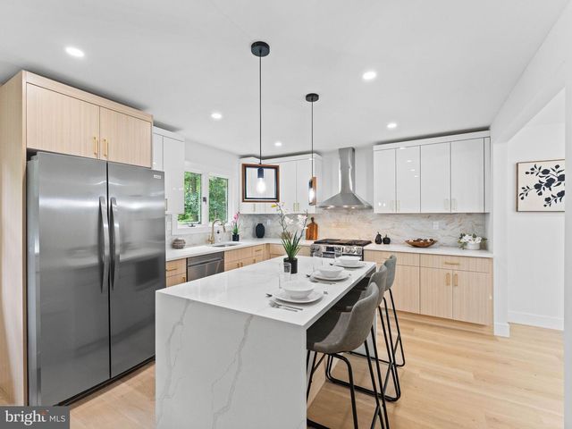 223 DOGWOOD AVE, Egg Harbor Township, NJ 08234