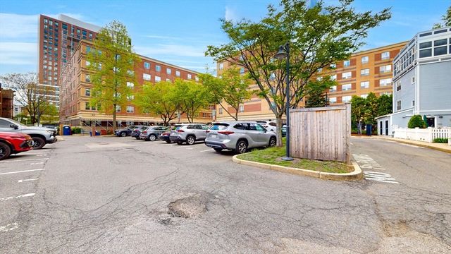 2 Douglass Park 5, Boston, MA 02118