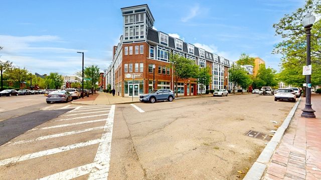 2 Douglass Park 5, Boston, MA 02118