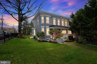 3009 20TH ST NE, Washington, DC 20018