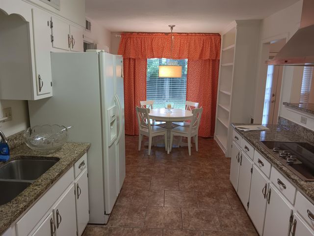 2143 EXETER PL, Memphis, TN 38016