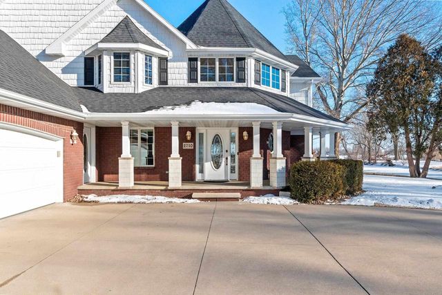 2710 SHOREWOOD DRIVE, Oshkosh, WI 54901