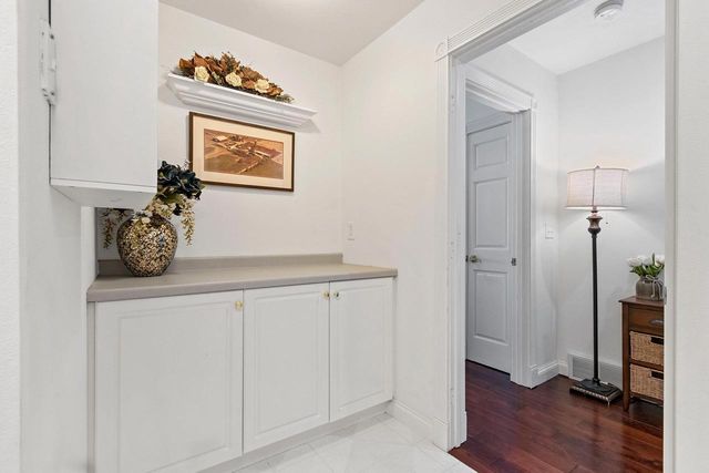 2710 SHOREWOOD DRIVE, Oshkosh, WI 54901