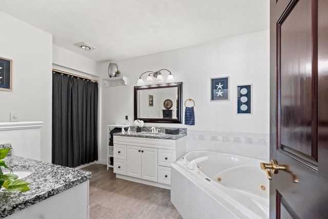 2710 SHOREWOOD DRIVE, Oshkosh, WI 54901