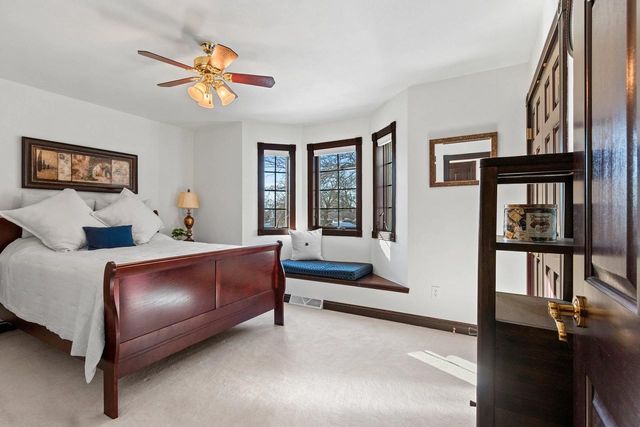 2710 SHOREWOOD DRIVE, Oshkosh, WI 54901