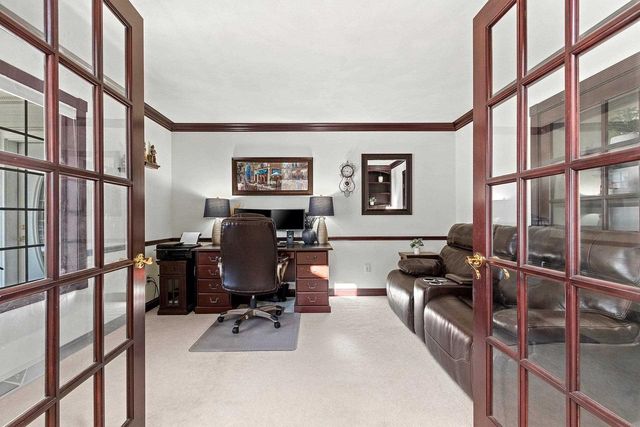 2710 SHOREWOOD DRIVE, Oshkosh, WI 54901