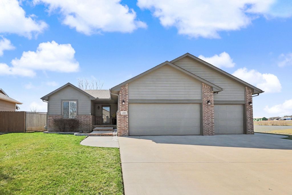 13009 W Grant St, Wichita, KS 67235