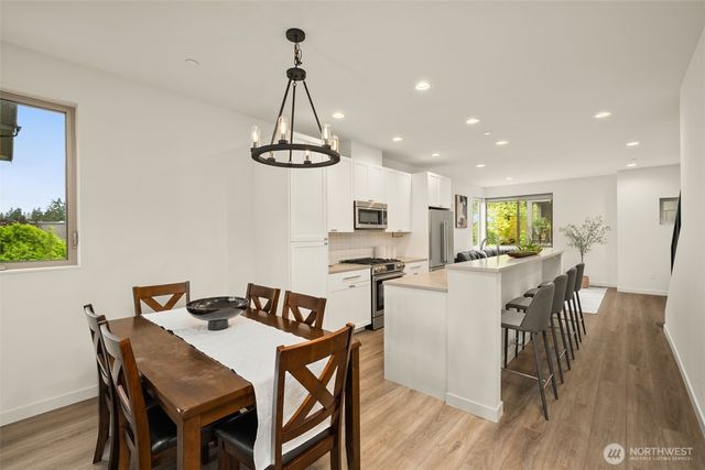 18355 3rd Avenue NE, Shoreline, WA 98155