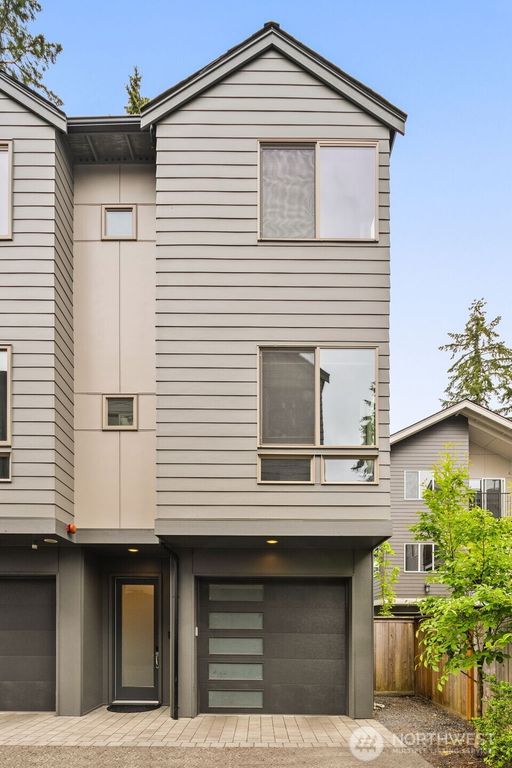 18355 3rd Avenue NE, Shoreline, WA 98155