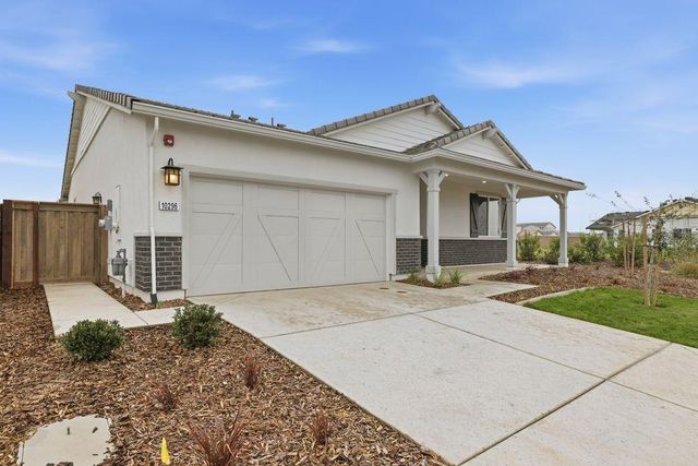 10296 Evangaline Way, Elk Grove, CA 95757