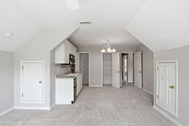 111 Black Hawk Way, Murfreesboro, TN 37127