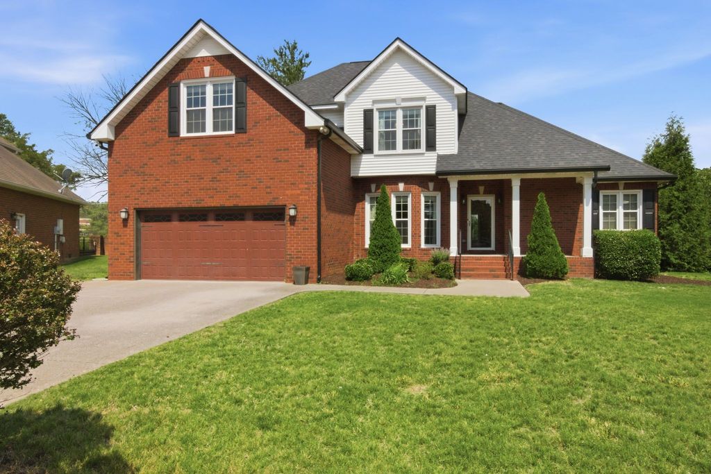 111 Black Hawk Way, Murfreesboro, TN 37127