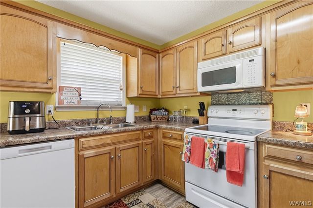 507 Griffin, Moundville, AL 35474