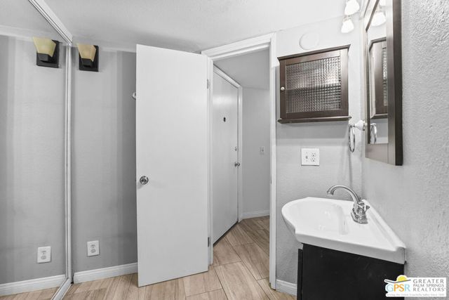 5300 E Waverly Drive N5108, Palm Springs, CA 92264