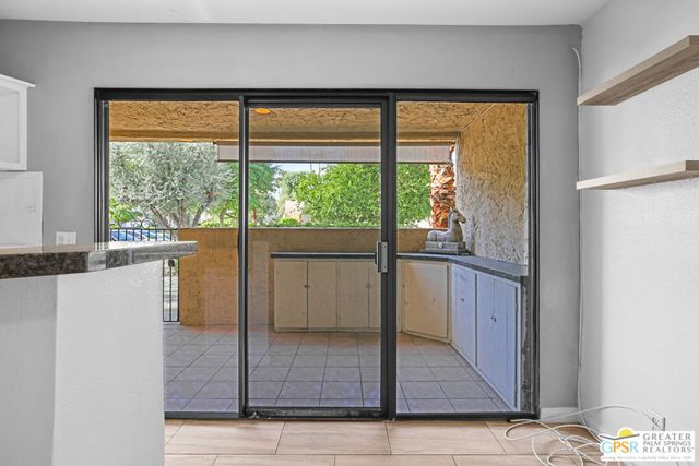 5300 E Waverly Drive N5108, Palm Springs, CA 92264