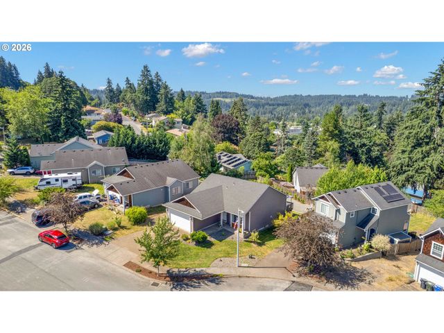575 Ne CADEN Ct, Estacada, OR 97023