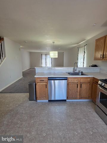 211 7TH AVE, Wilmington, DE 19805