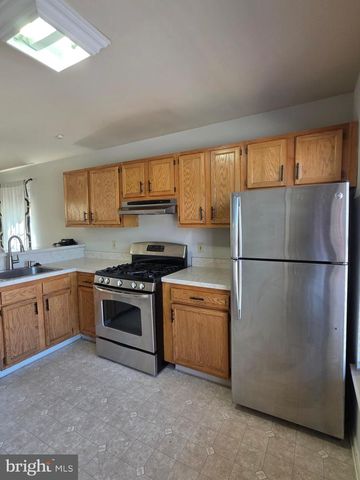 211 7TH AVE, Wilmington, DE 19805