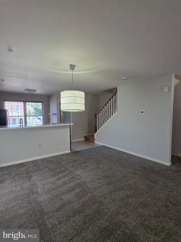 211 7TH AVE, Wilmington, DE 19805
