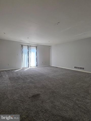 211 7TH AVE, Wilmington, DE 19805