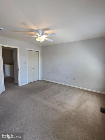 211 7TH AVE, Wilmington, DE 19805
