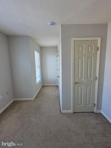 211 7TH AVE, Wilmington, DE 19805