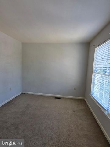 211 7TH AVE, Wilmington, DE 19805