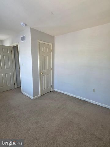 211 7TH AVE, Wilmington, DE 19805