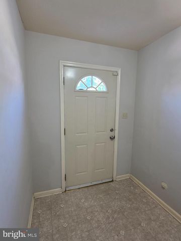211 7TH AVE, Wilmington, DE 19805