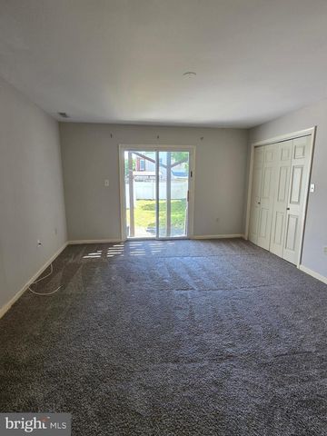 211 7TH AVE, Wilmington, DE 19805
